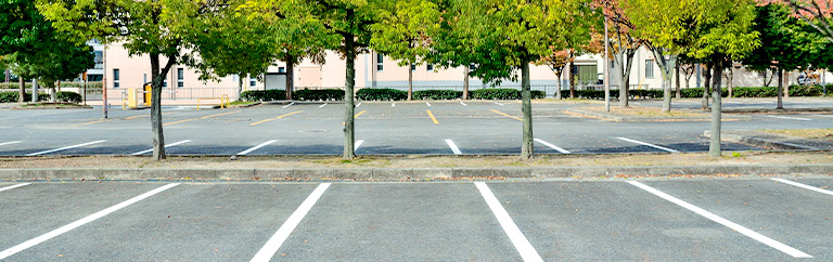 Point 03 予約駐車場が満車時も安心！他の時間貸し駐車場も豊富に紹介しています！